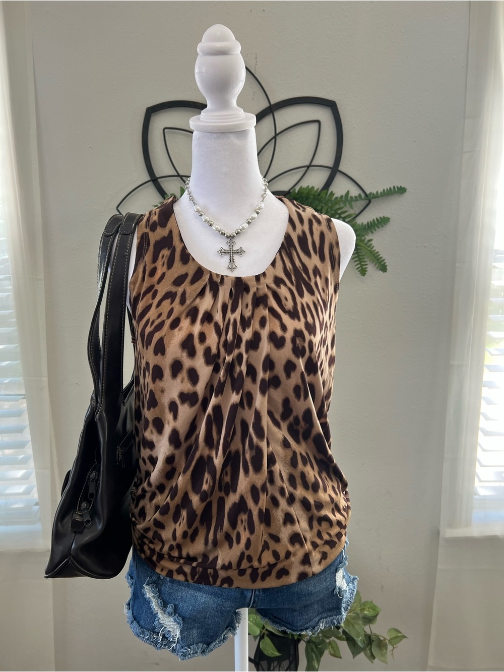 Anne Klein Leopard Print Sleeveless Top Size Small
